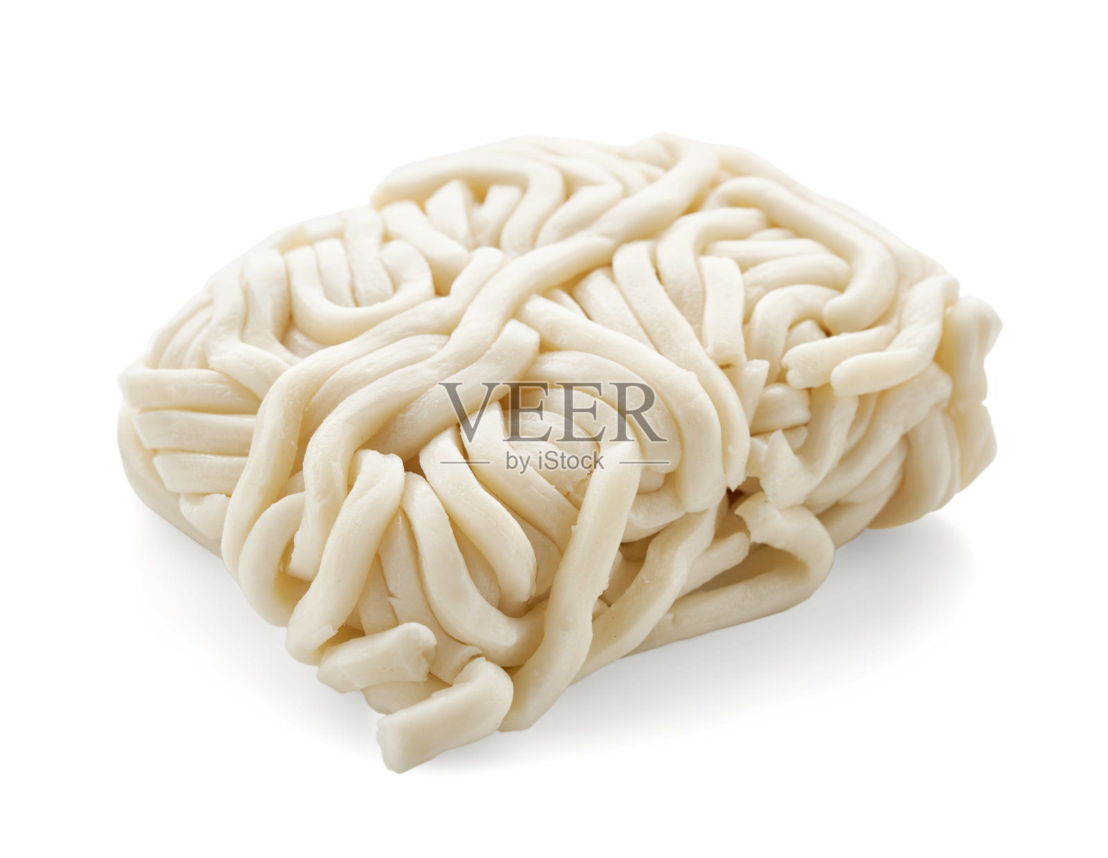 近距离乌冬面孤立在白色背景与剪辑路径照片摄影图片