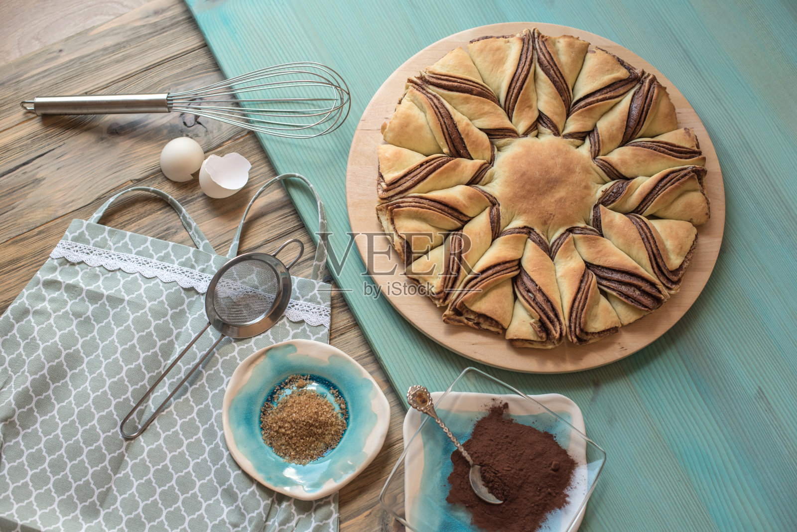 香料编织巧克力面包照片摄影图片