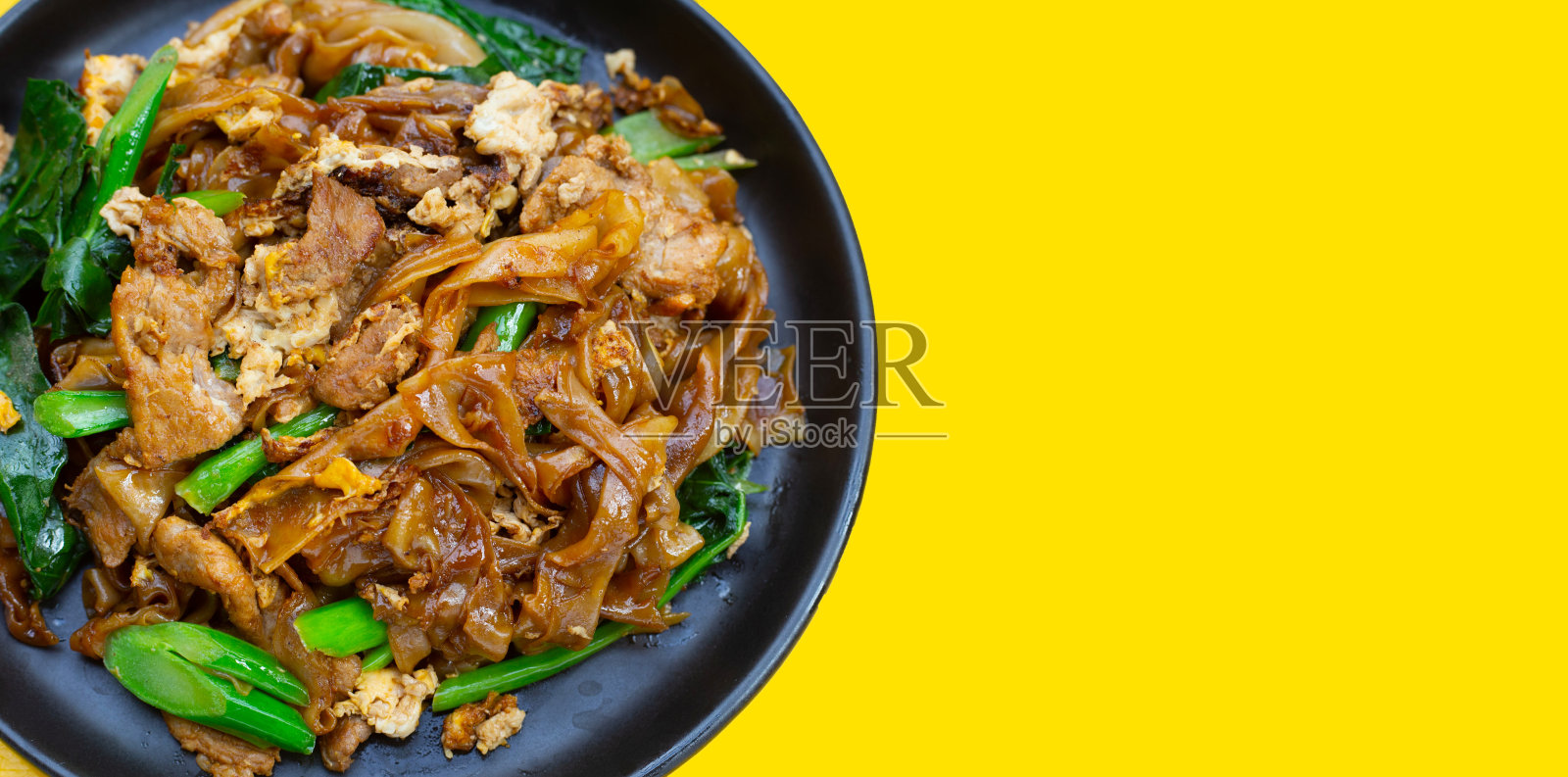 猪肉酱油炒米粉照片摄影图片