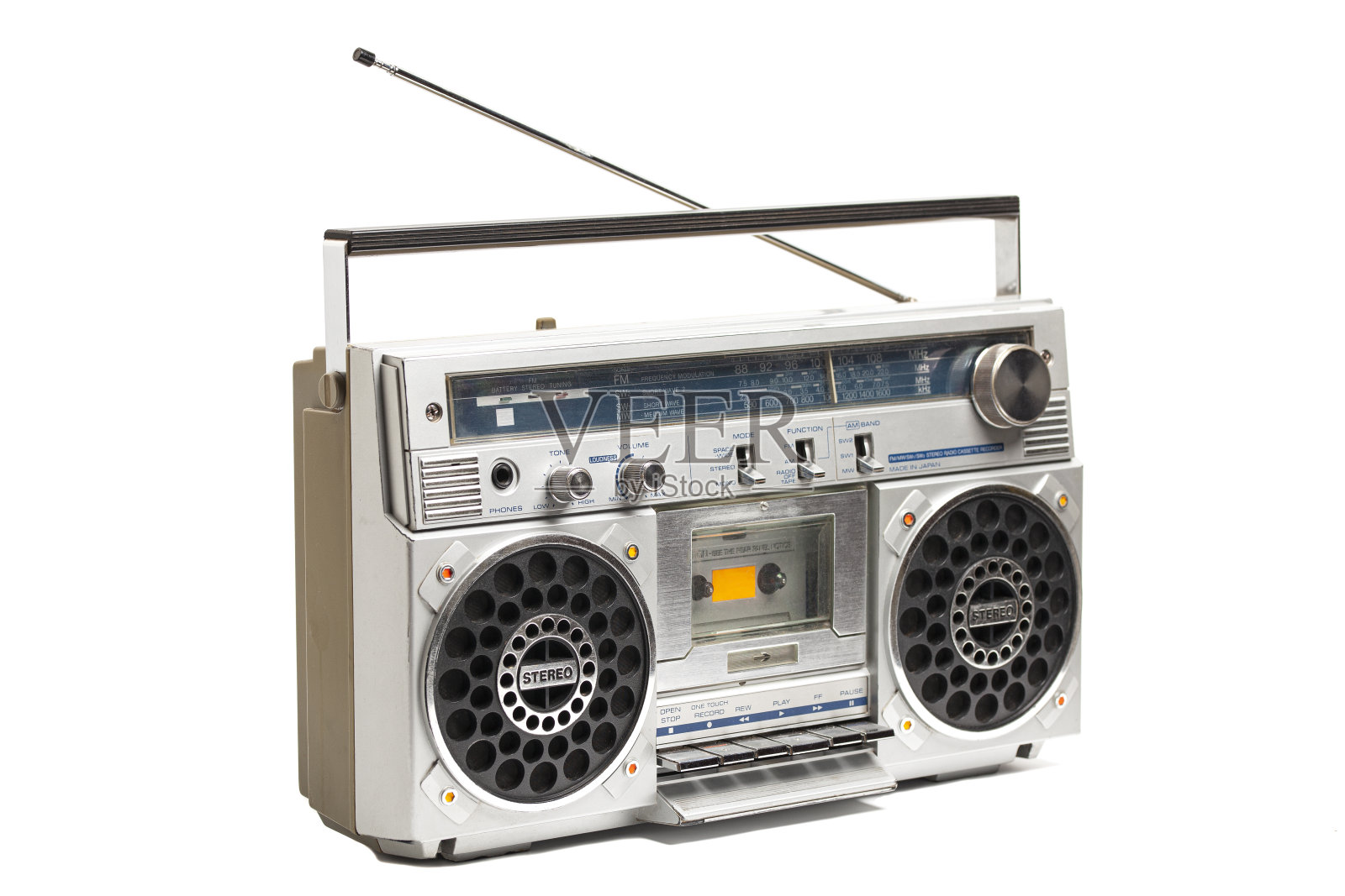 80年代的银色复古贫民区收音机盒式录音机照片摄影图片