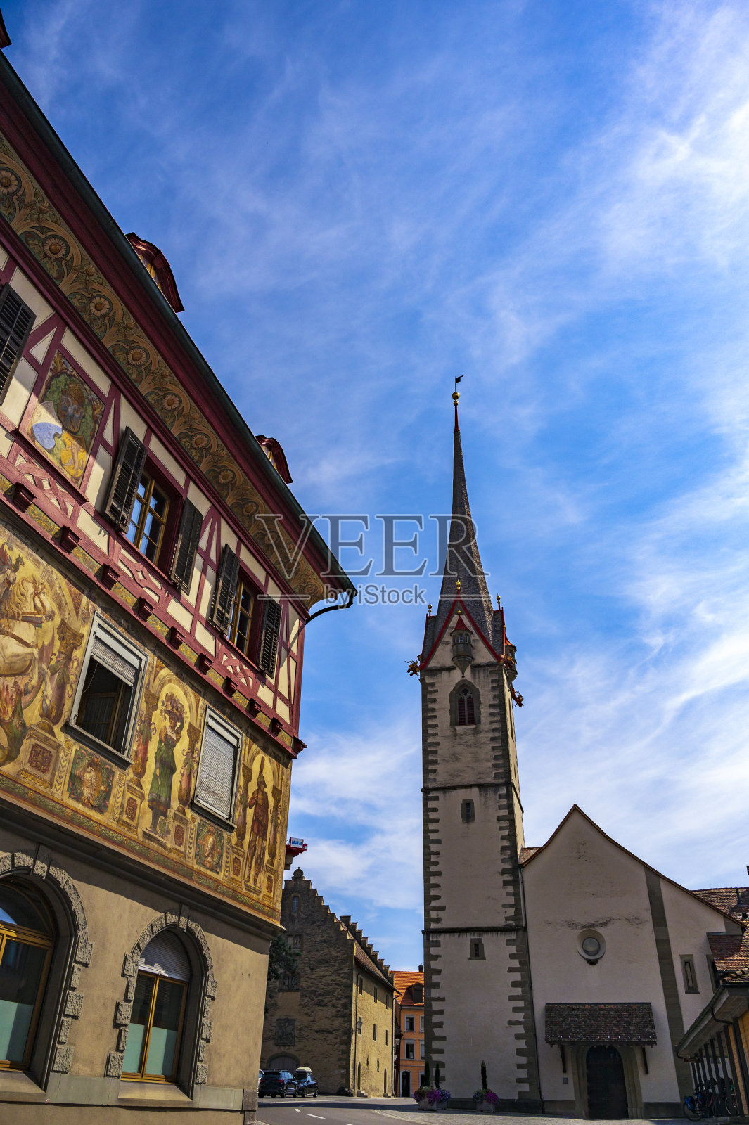 位于莱茵河畔斯坦因老城区的圣乔治修道院教堂照片摄影图片