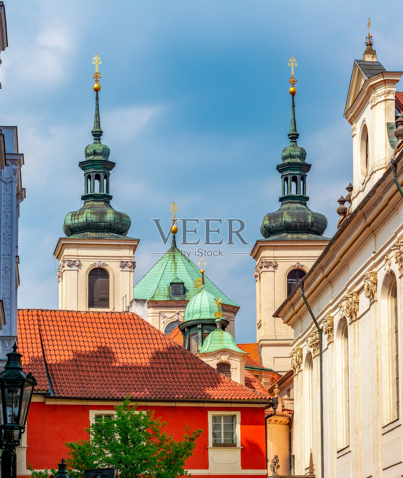 圣克莱门特大教堂位于捷克共和国布拉格老城区照片摄影图片