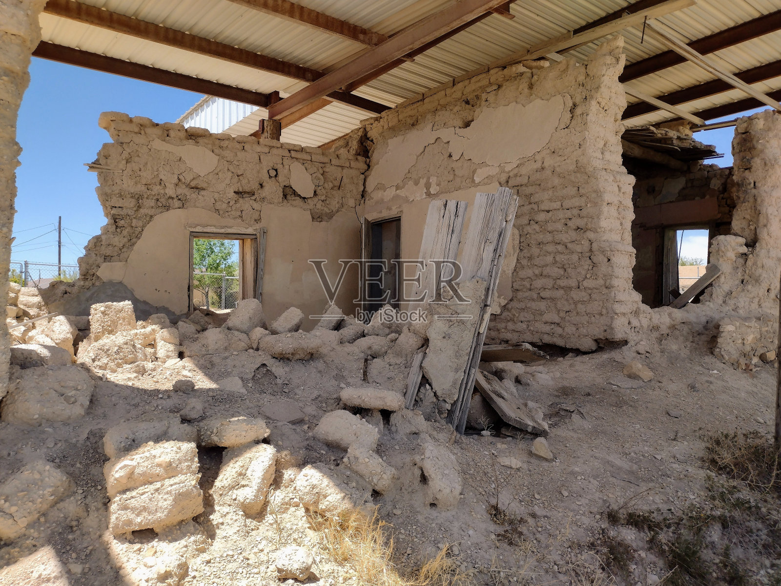 德克萨斯州斯托克顿堡最古老的房子,正在进行保护工作照片摄影图片