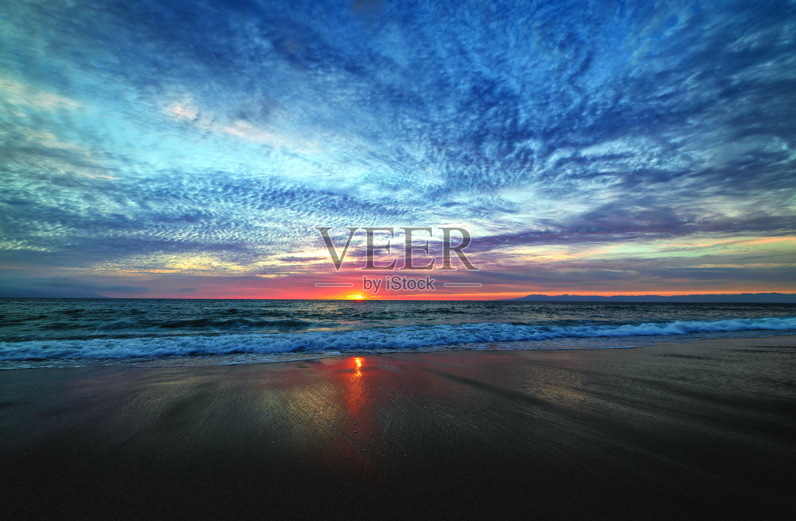 日落海洋美丽的海滩景观高分辨率照片摄影图片