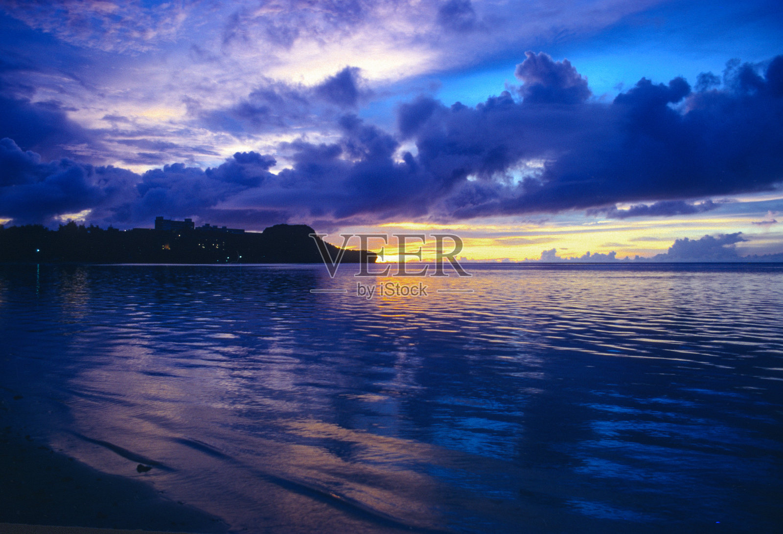 关岛-图门湾-日落和倒影- 1972年照片摄影图片