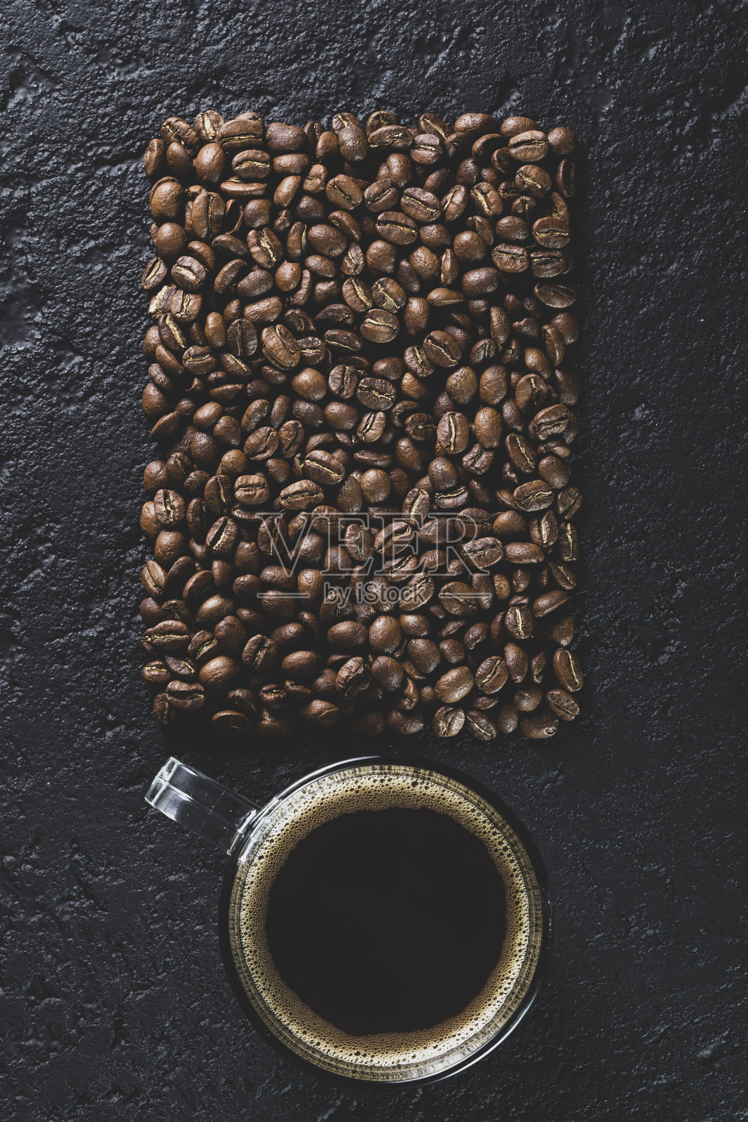 黑色背景的浓缩咖啡杯,哥伦比亚咖啡照片摄影图片