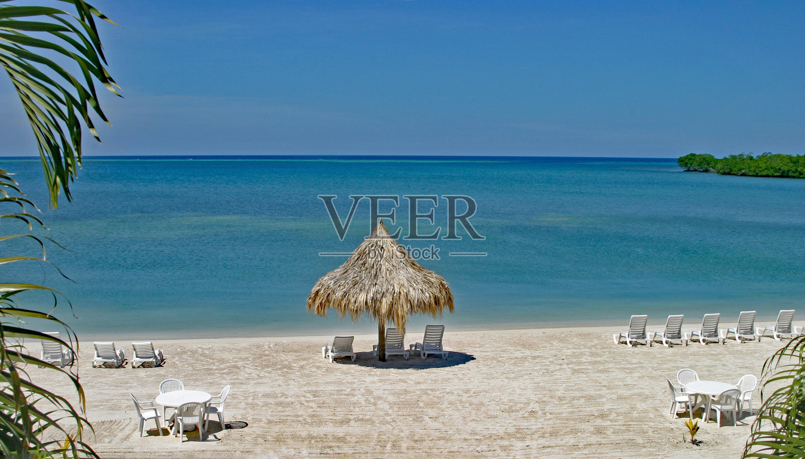 太阳,大海和和平照片摄影图片