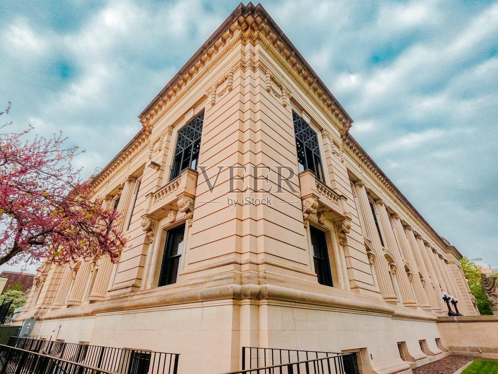 美国伊利诺伊州斯普林菲尔德的伊利诺伊州最高法院大楼的一角照片摄影图片