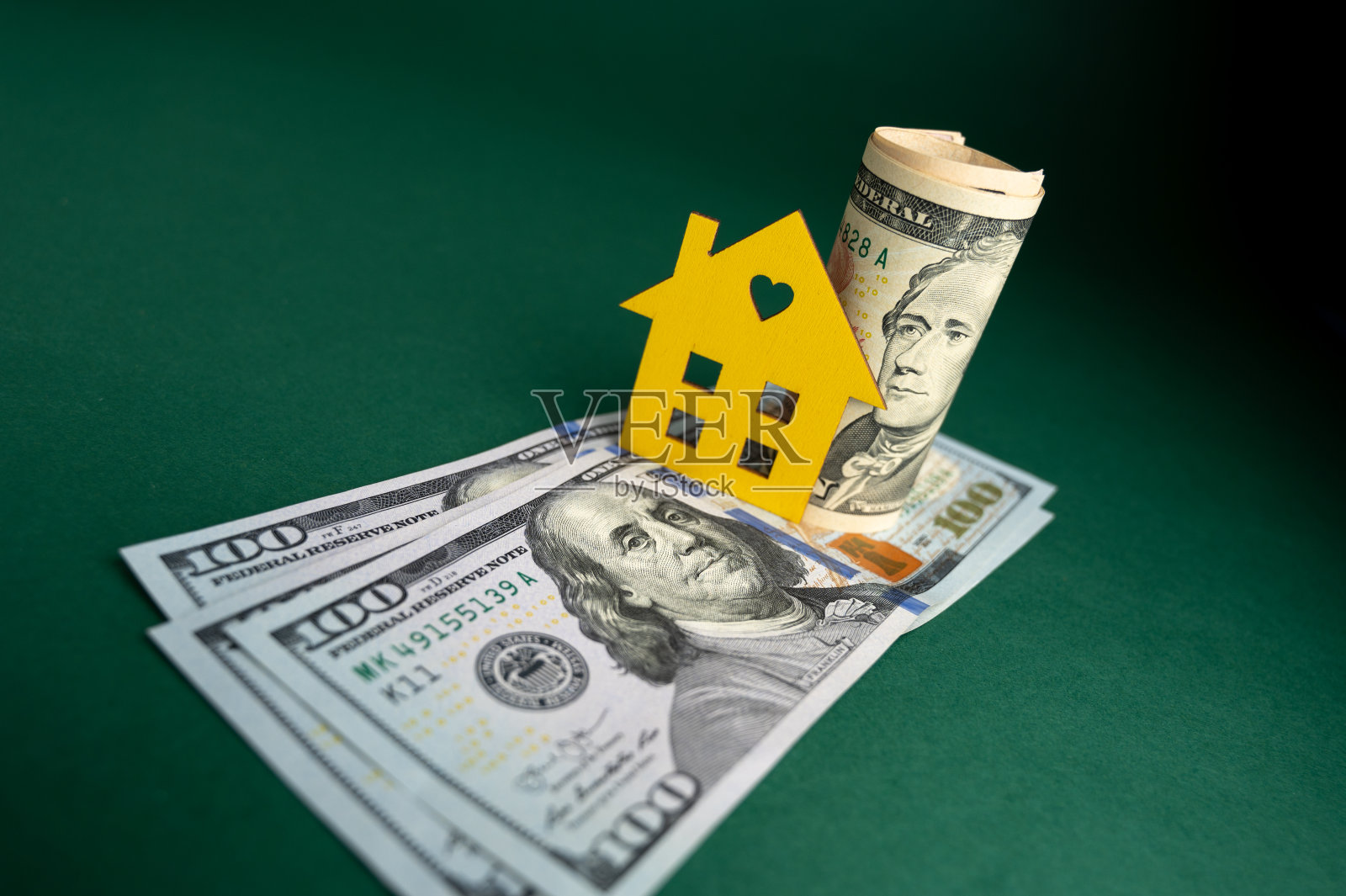 财产保险。小型木屋照片摄影图片