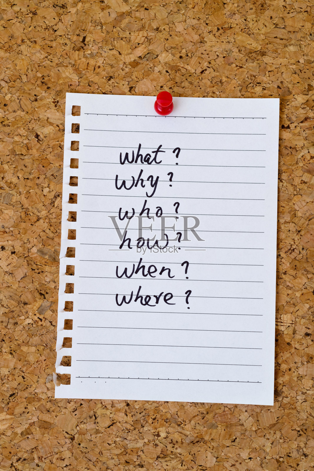 笔记本上写着什么?为什么?谁?如何?什么时候?在哪里?照片摄影图片