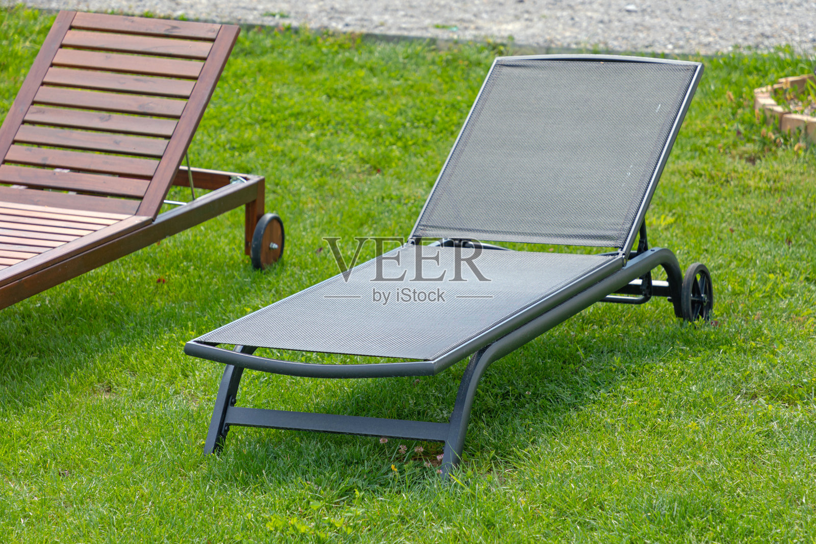 日光浴床躺椅草照片摄影图片