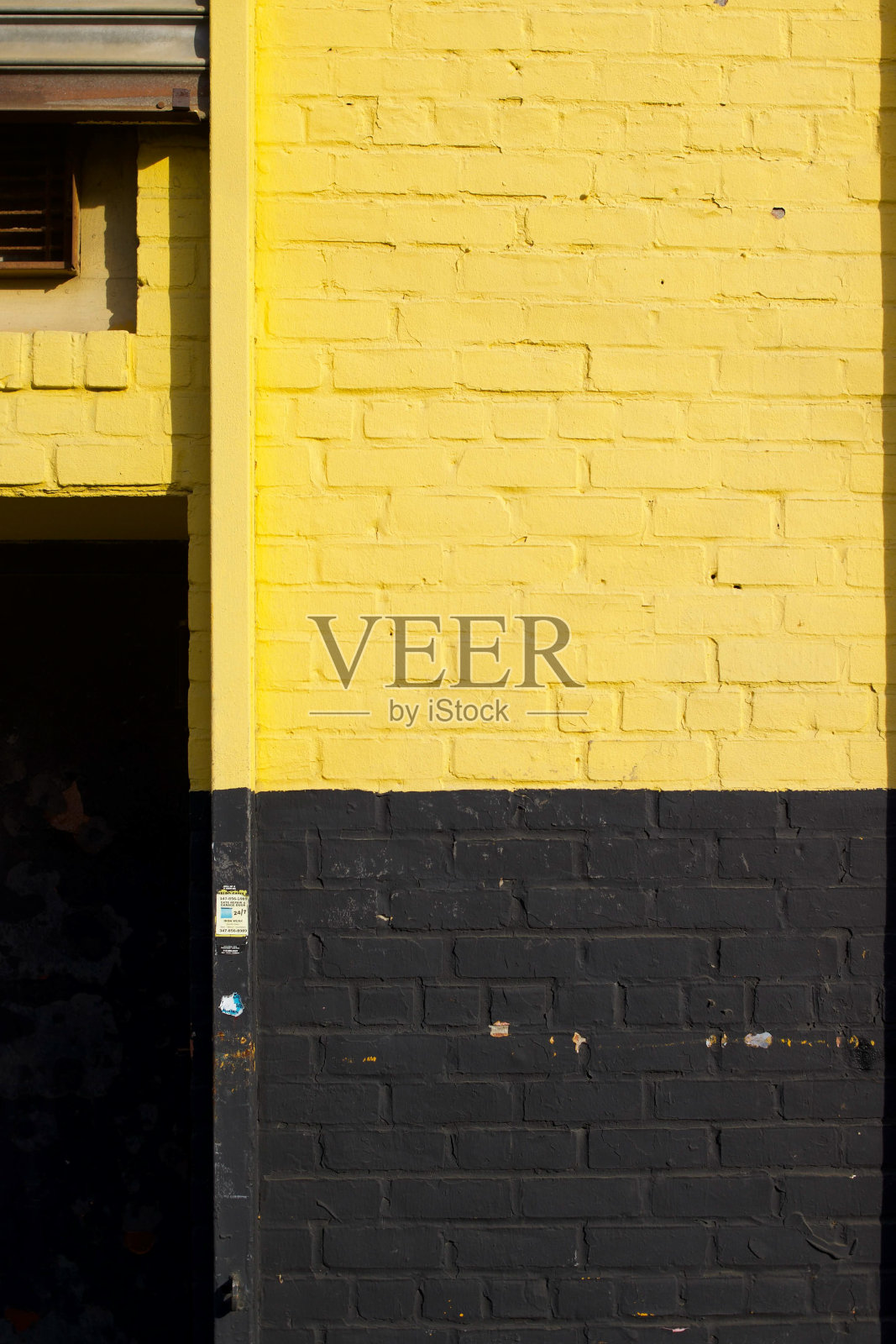 黄黑相间的建筑照片摄影图片