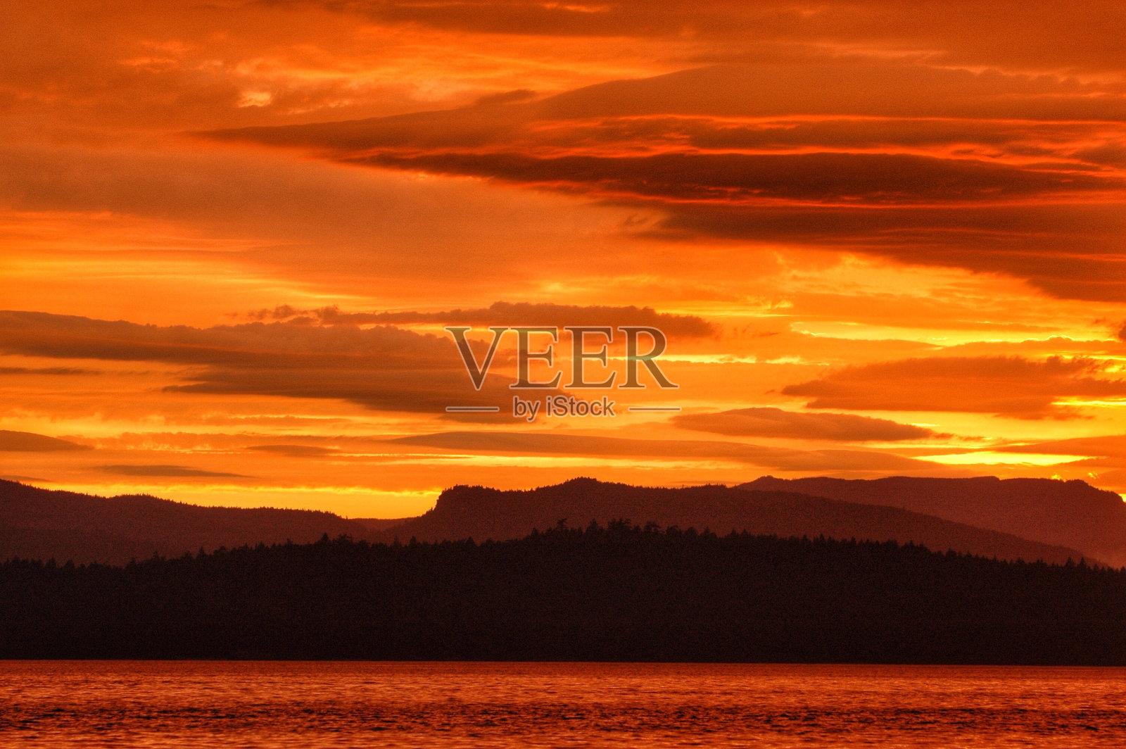 风暴过后照片摄影图片