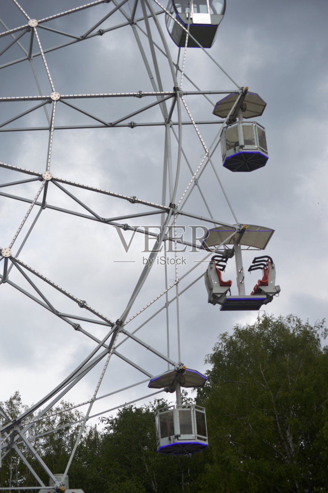 游乐园游乐设施照片摄影图片