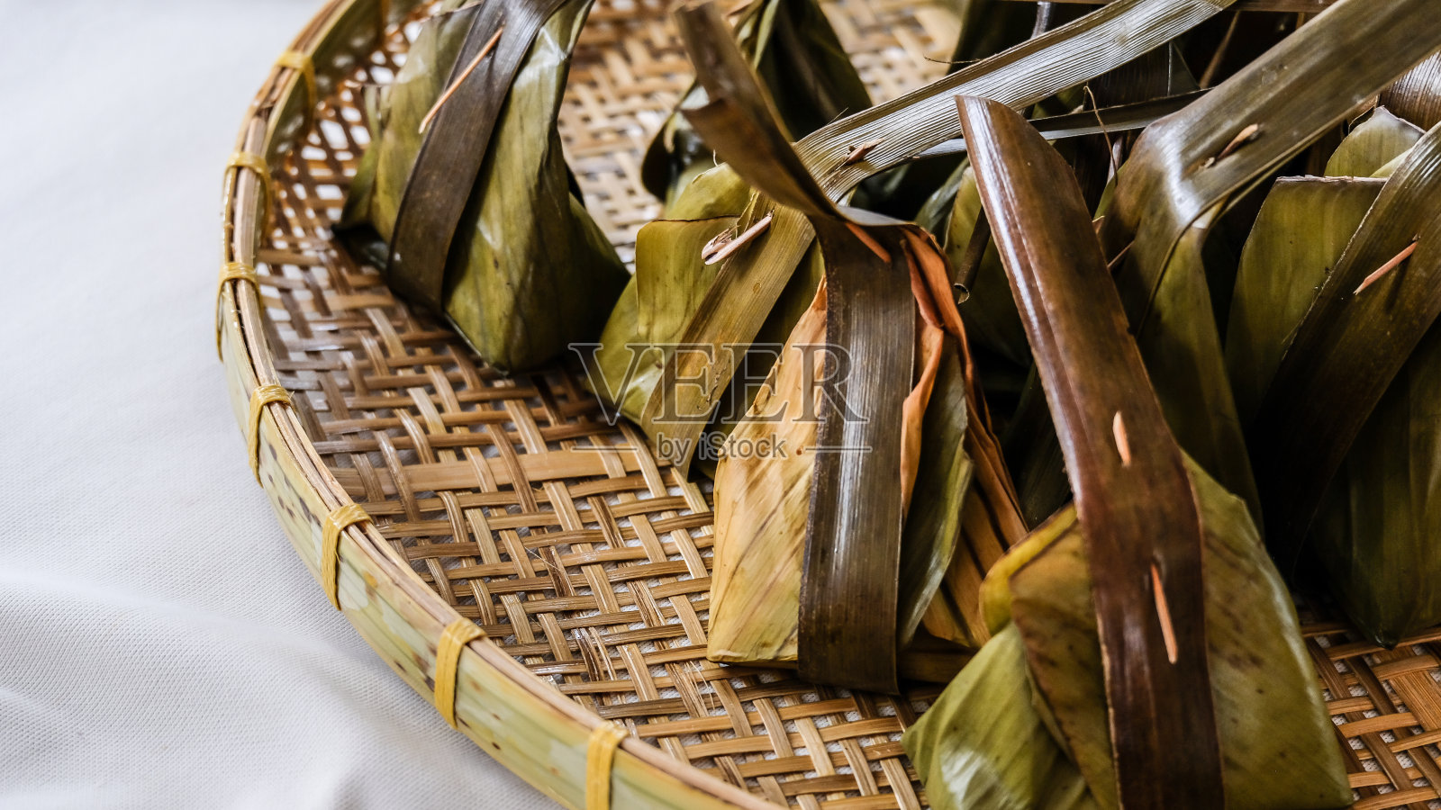 蒸椰子粉,泰式甜点照片摄影图片