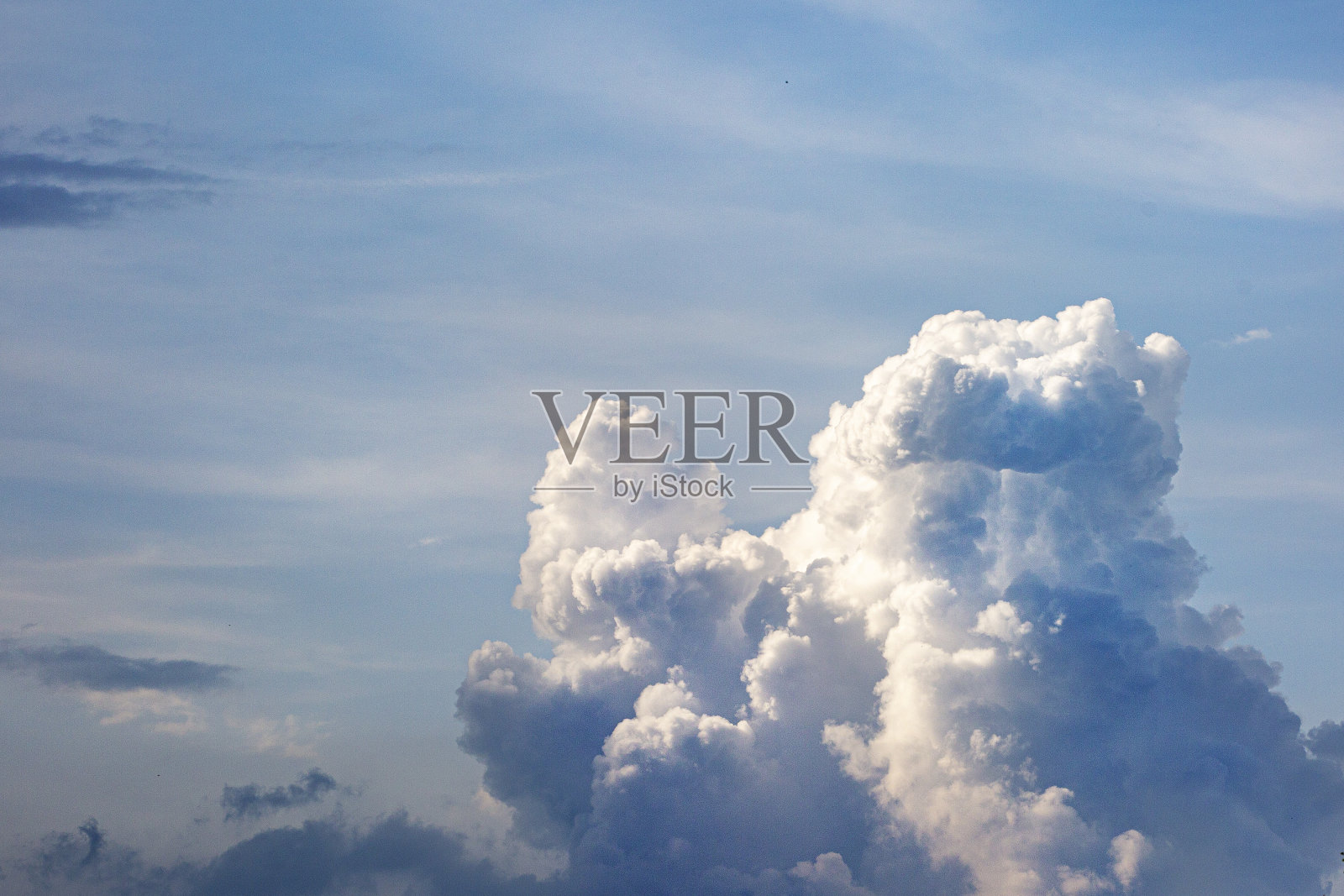 积雨云照片摄影图片