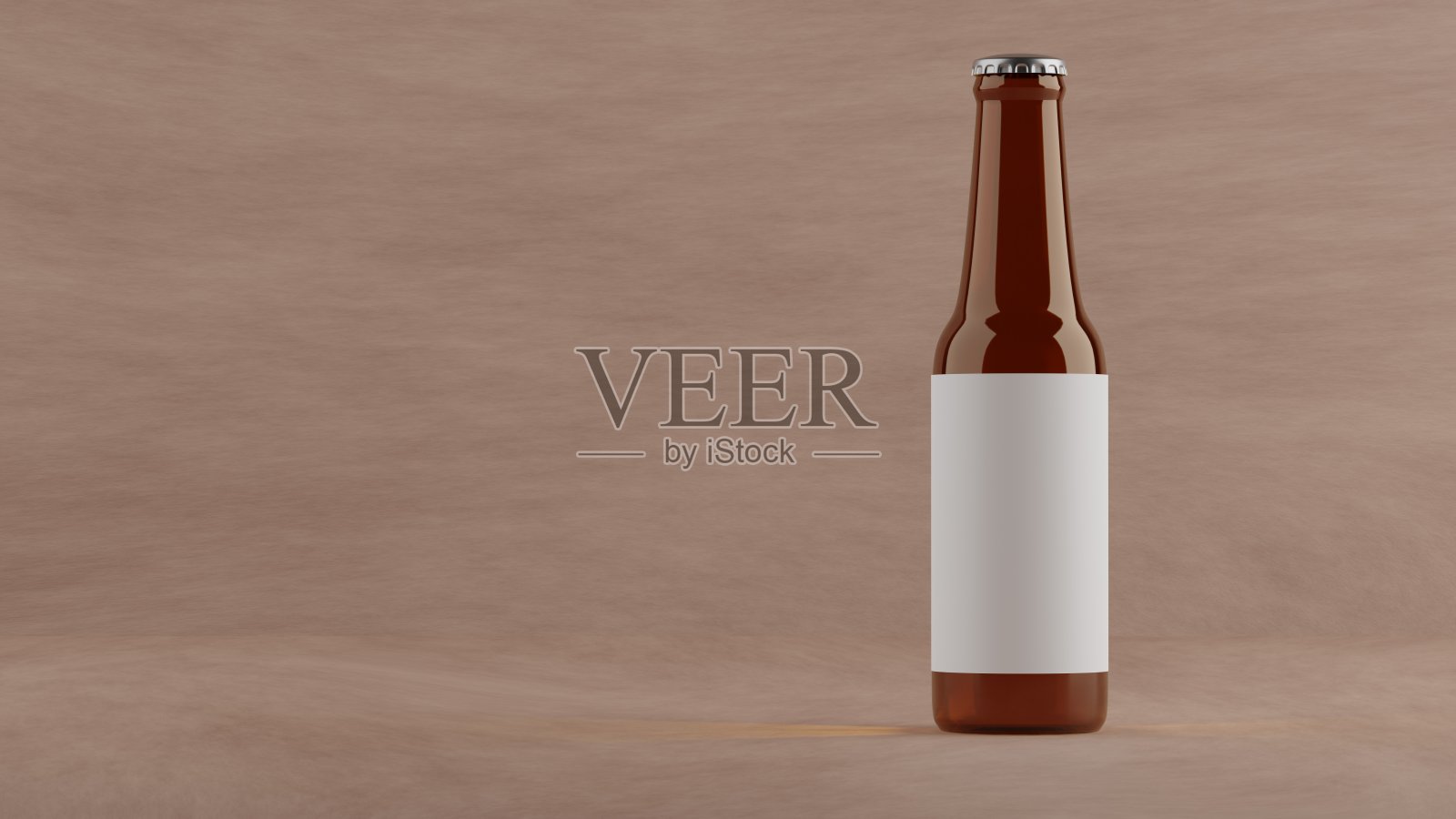 单瓶,木制背景上有空标签。有盖啤酒瓶。照片摄影图片