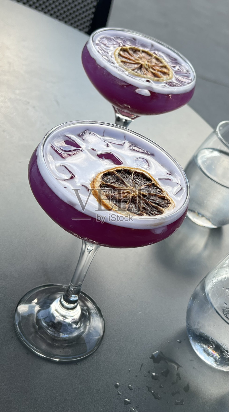 在露台上照片摄影图片