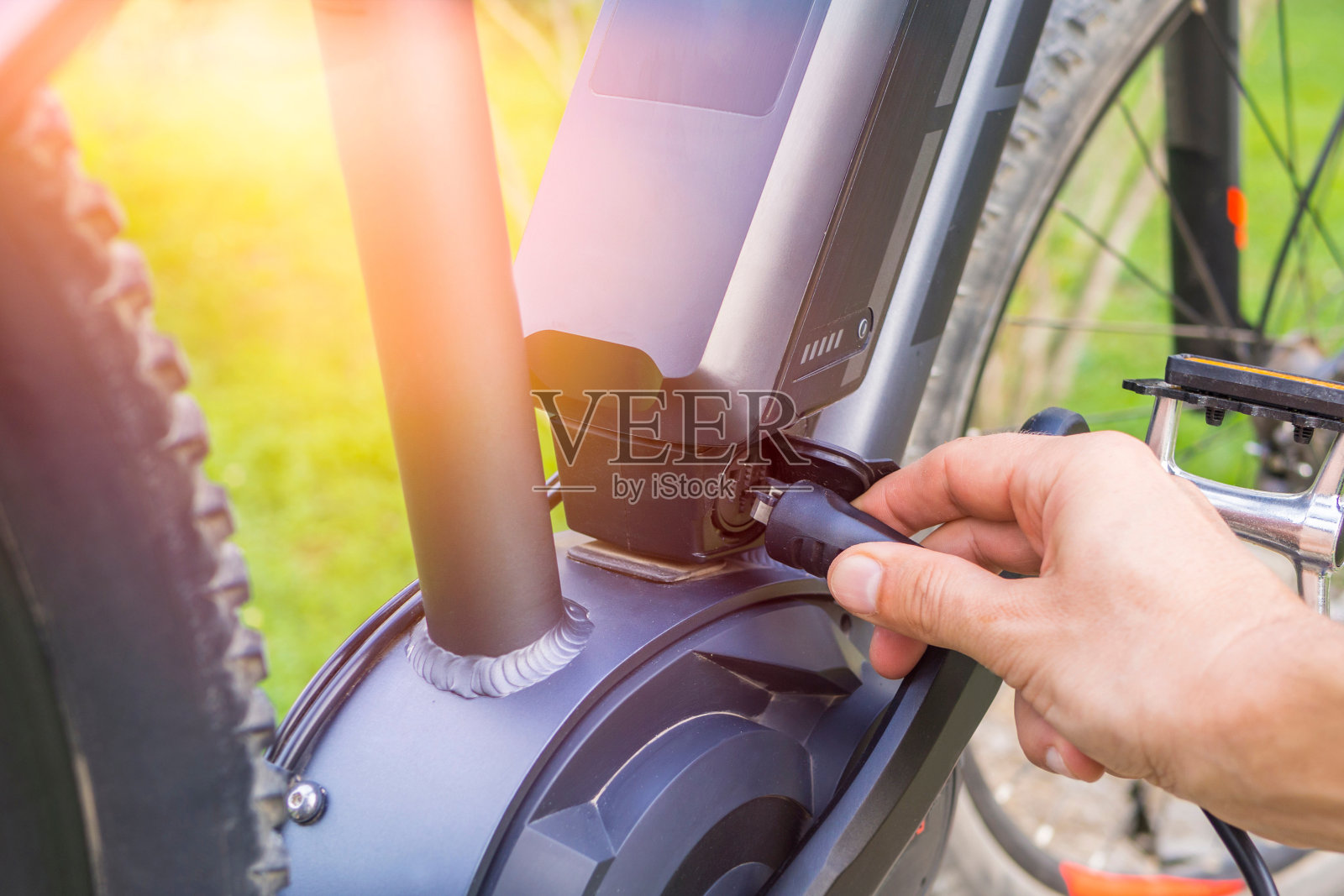 电动自行车特写照片摄影图片