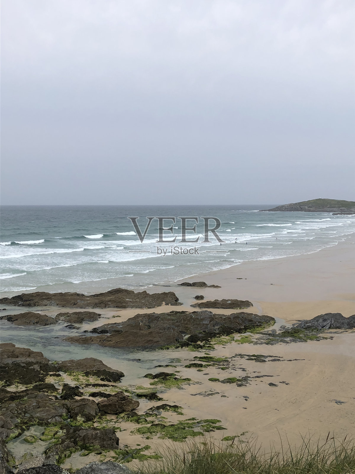 全景在菲斯特尔海滩在康沃尔,英格兰,英国。照片摄影图片