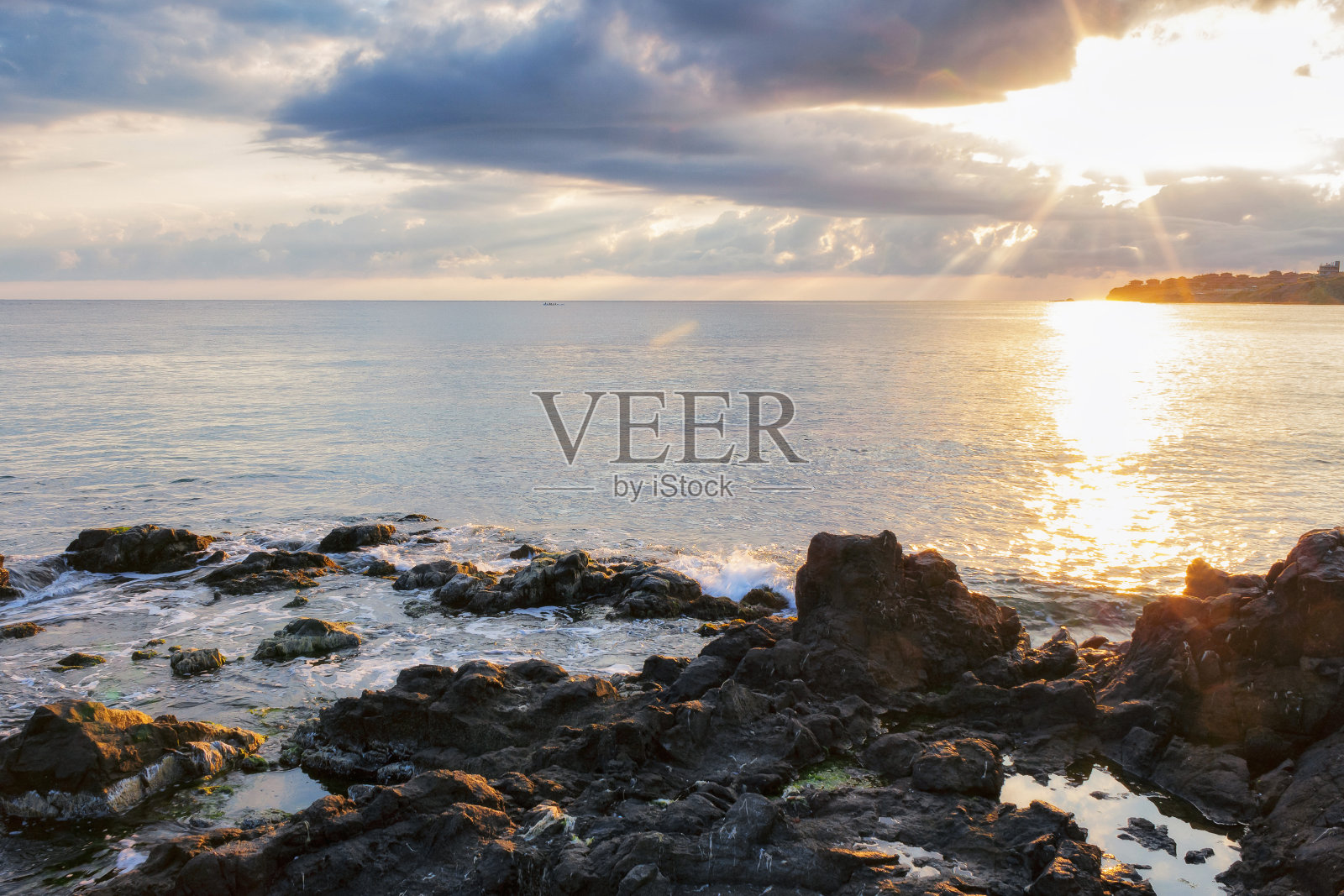 日出时的黑海风光照片摄影图片