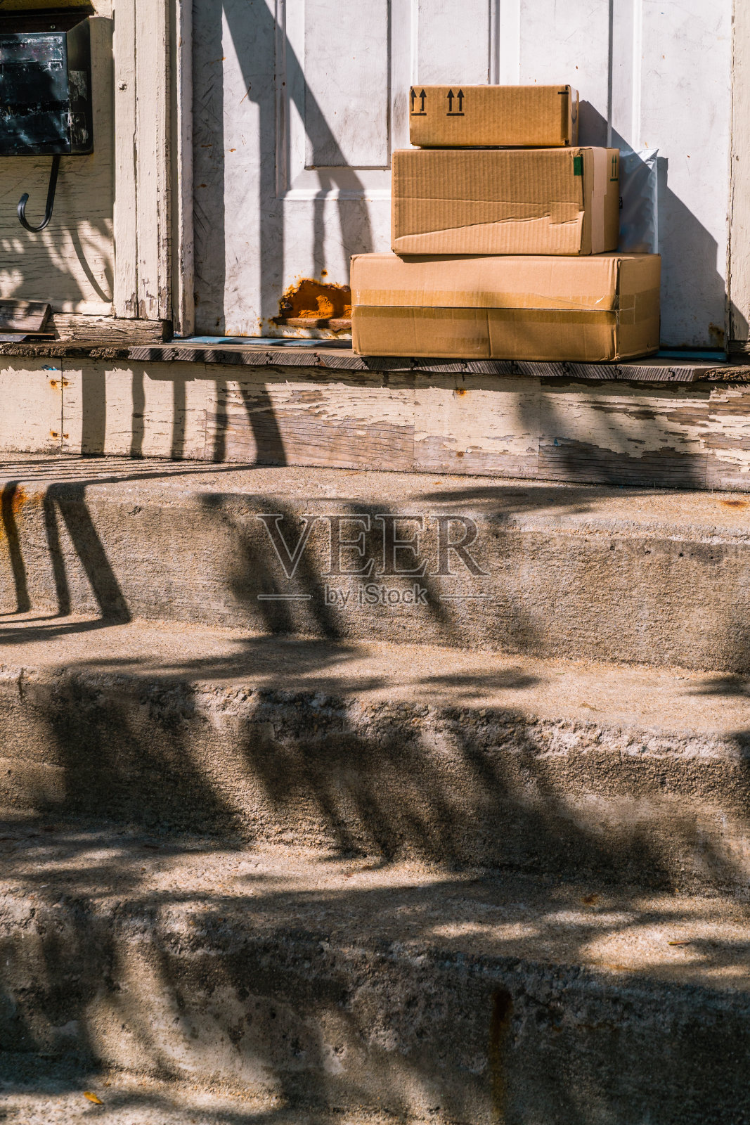 送货上门照片摄影图片