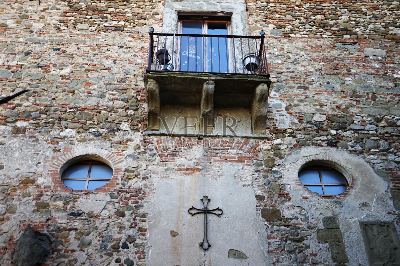 中世纪安希亚里老城巴迪亚教堂的细节照片摄影图片