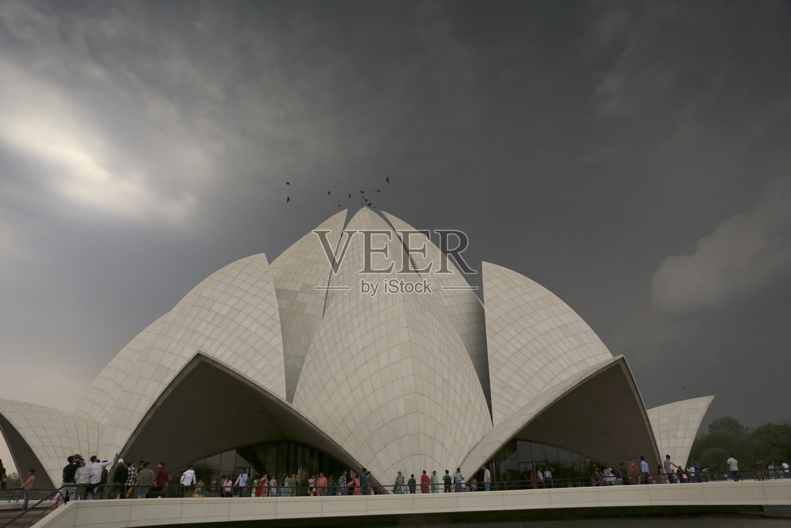 莲花寺,印度新德里风景秀丽的云景下照片摄影图片