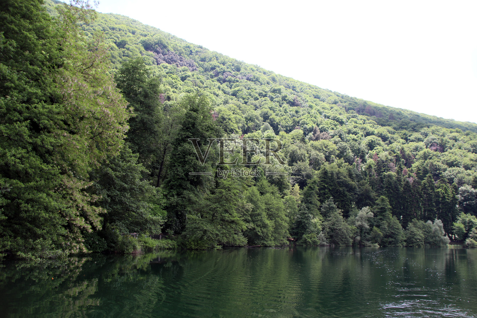 Monticchio湖泊照片摄影图片