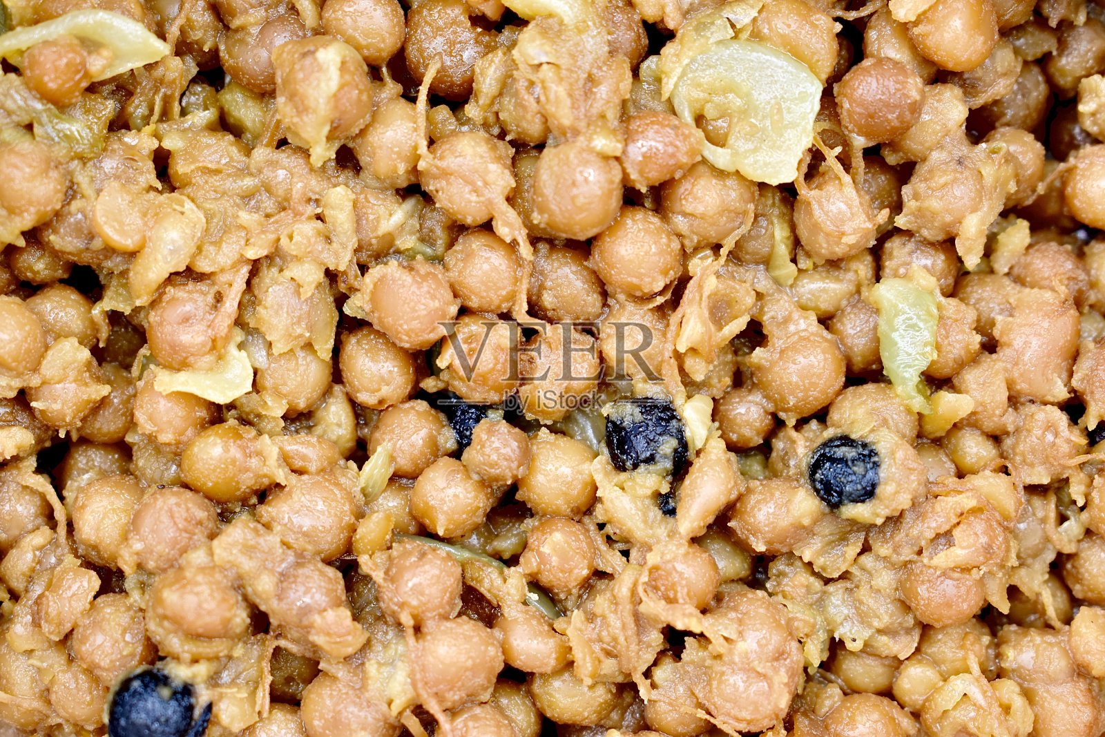 东南亚、缅甸传统的油煮黄豌豆。早餐食谱。照片摄影图片