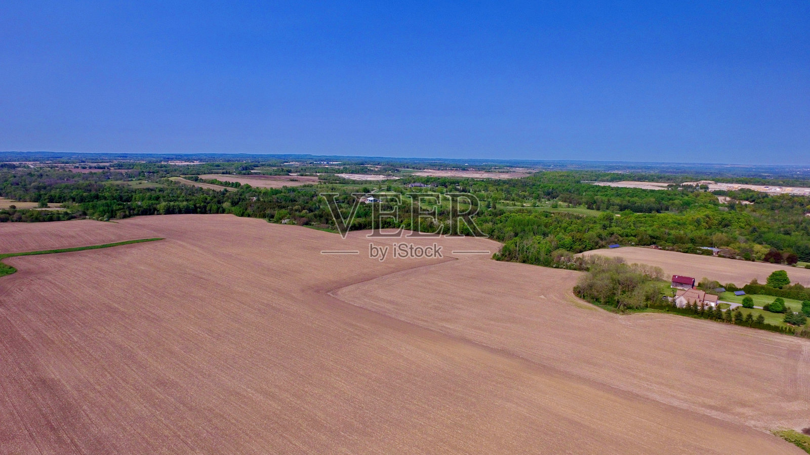 鸟瞰达芬胭脂农业保护区的农田照片摄影图片