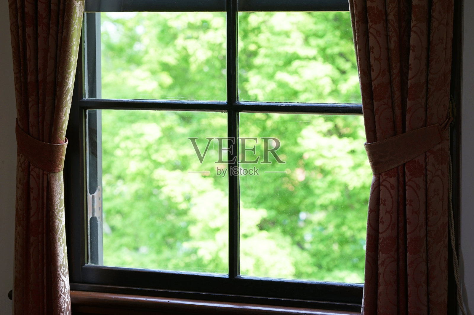 房间的窗户照片摄影图片