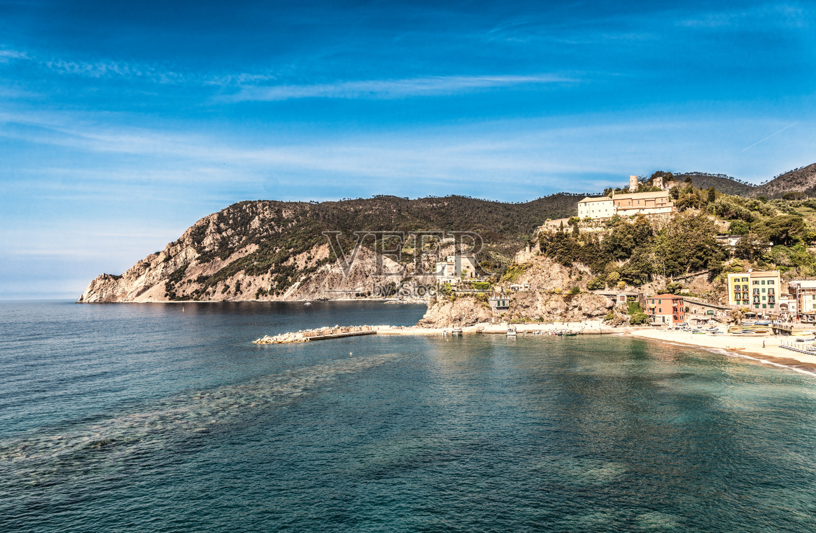 蒙特罗索海岸和意大利五渔村的海滩照片摄影图片