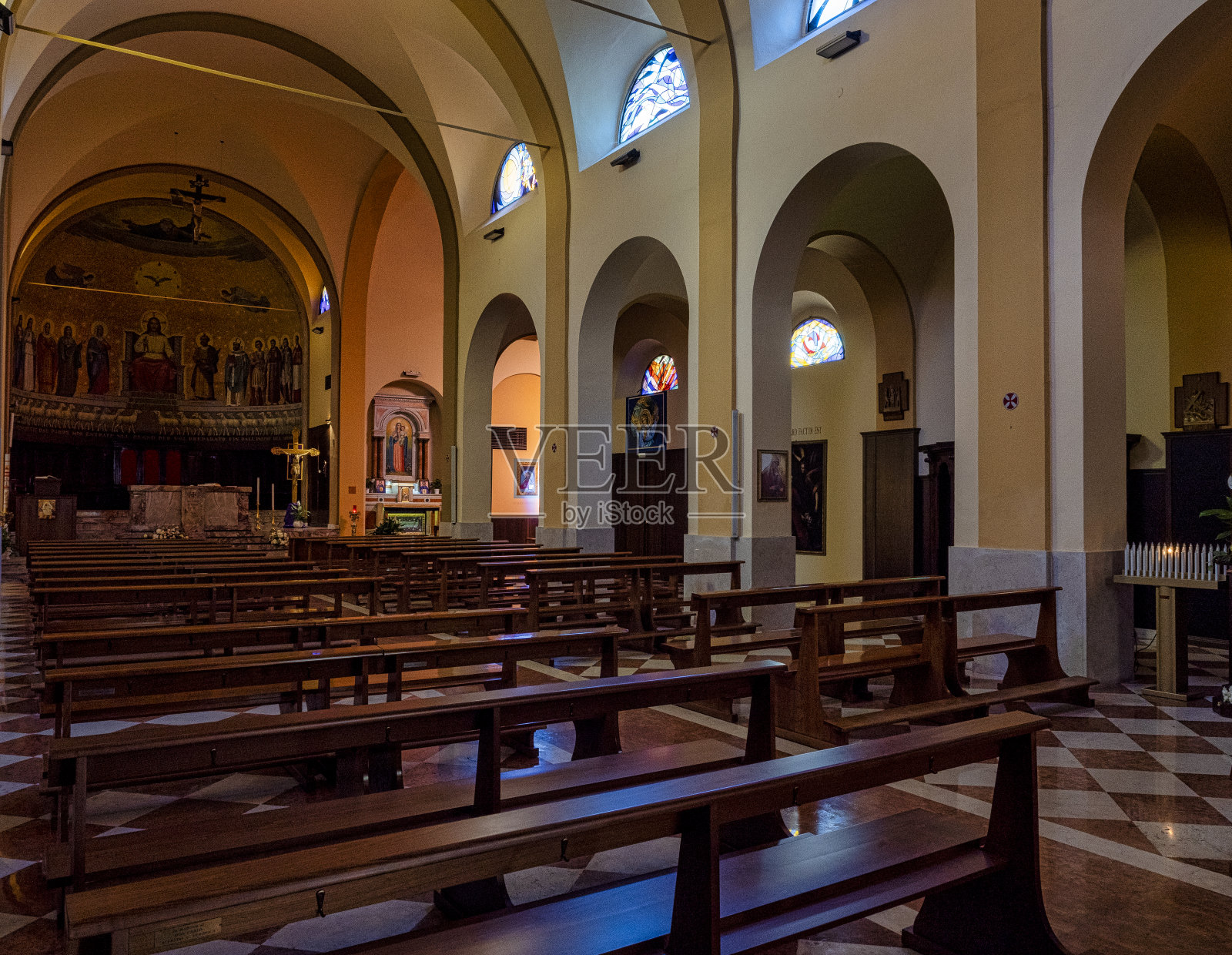 教堂内部照片摄影图片