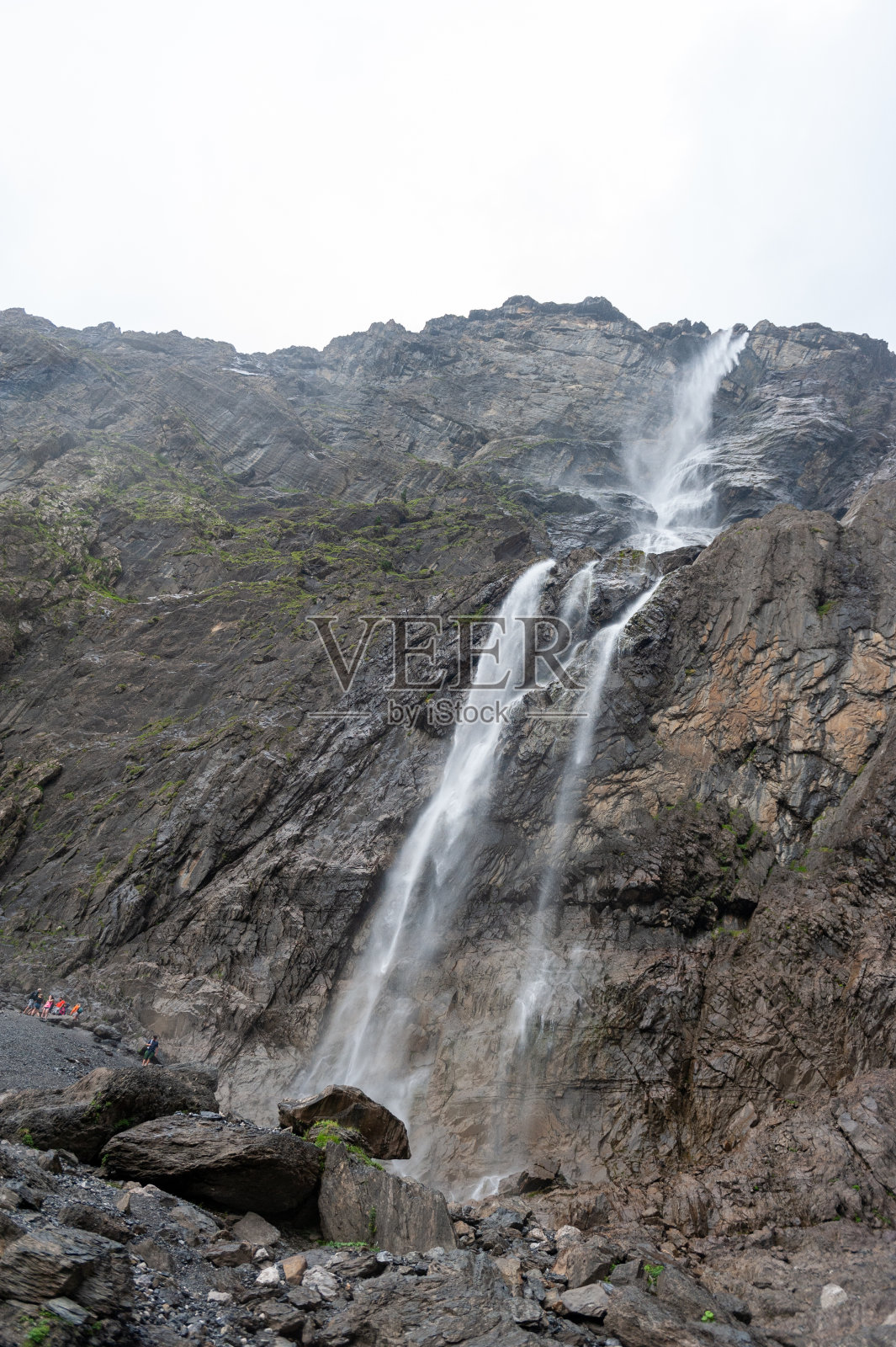 法国南部的加瓦尼瀑布照片摄影图片