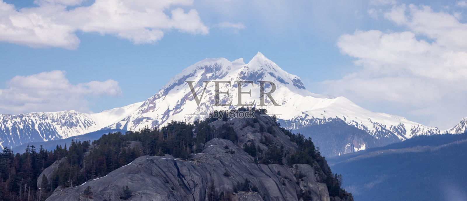 加拿大山地景观自然风光鸟瞰图照片摄影图片