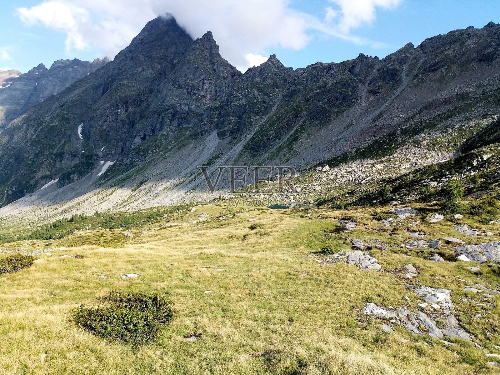 越过高山照片摄影图片