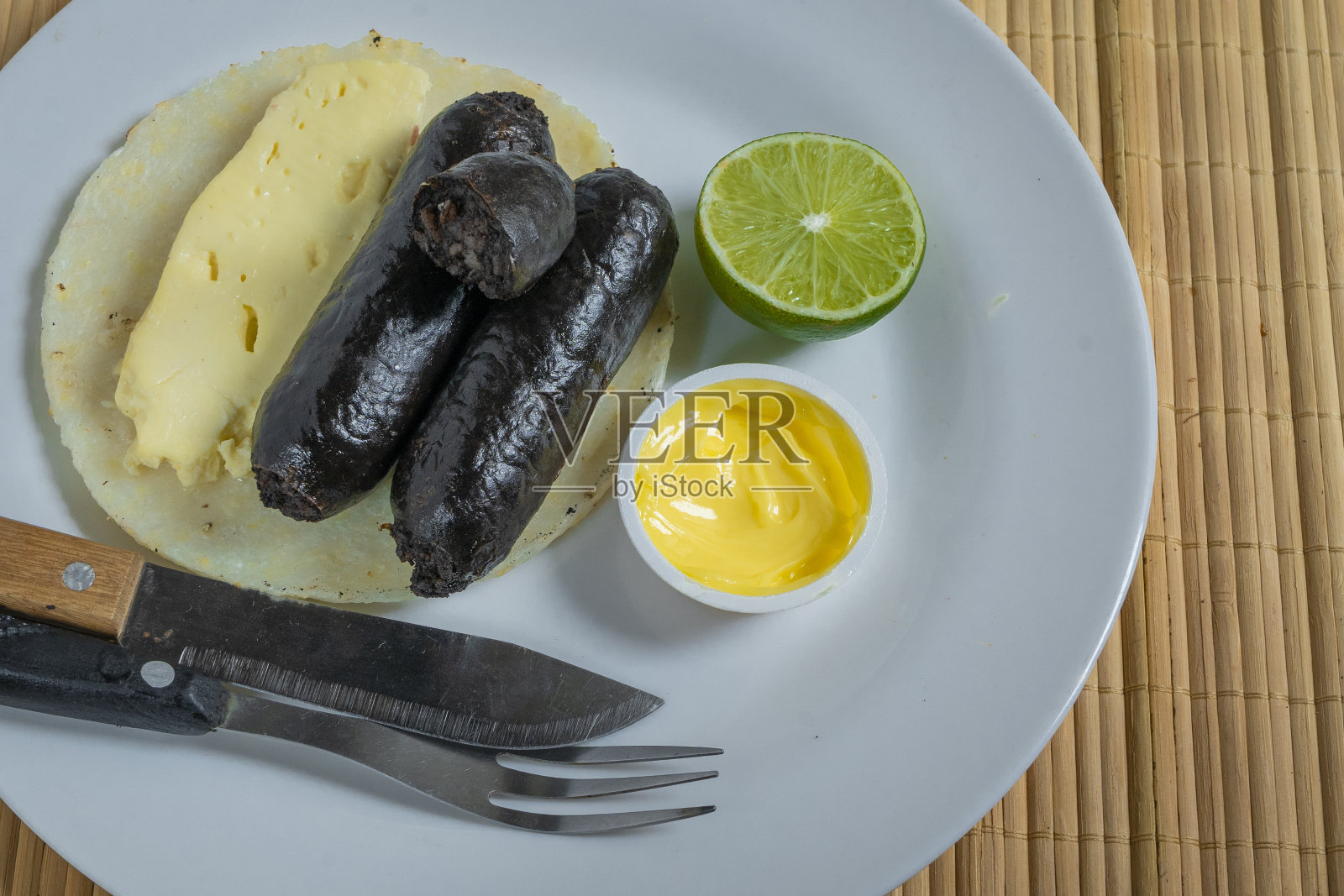 出售黑布丁食品照片摄影图片