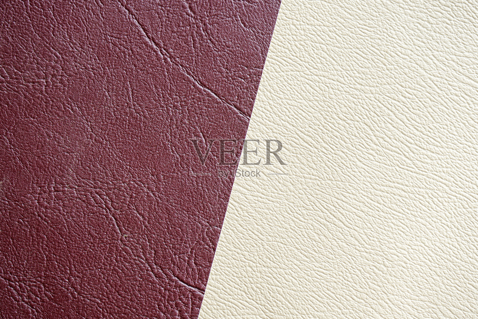 两种色调的棕色和奶油色的皮革纹理可以用作背景照片摄影图片