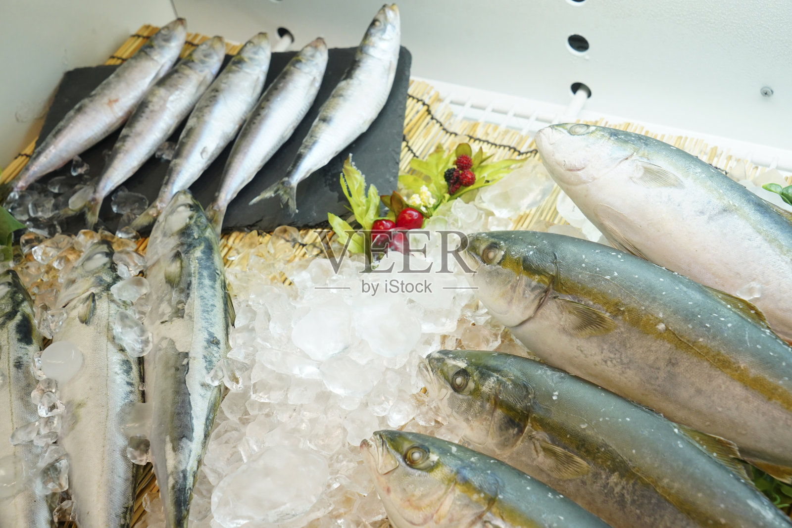 市场上的鱼照片摄影图片