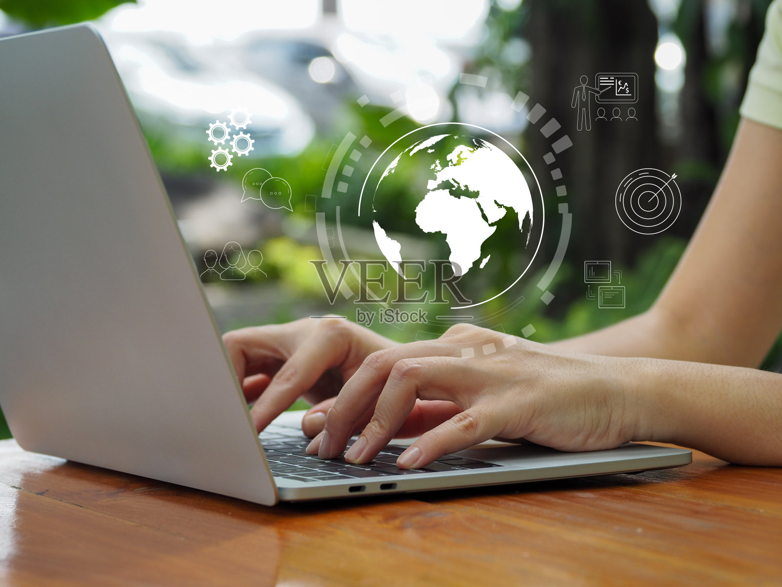 互联网连接技术适用于笔记本电脑。照片摄影图片