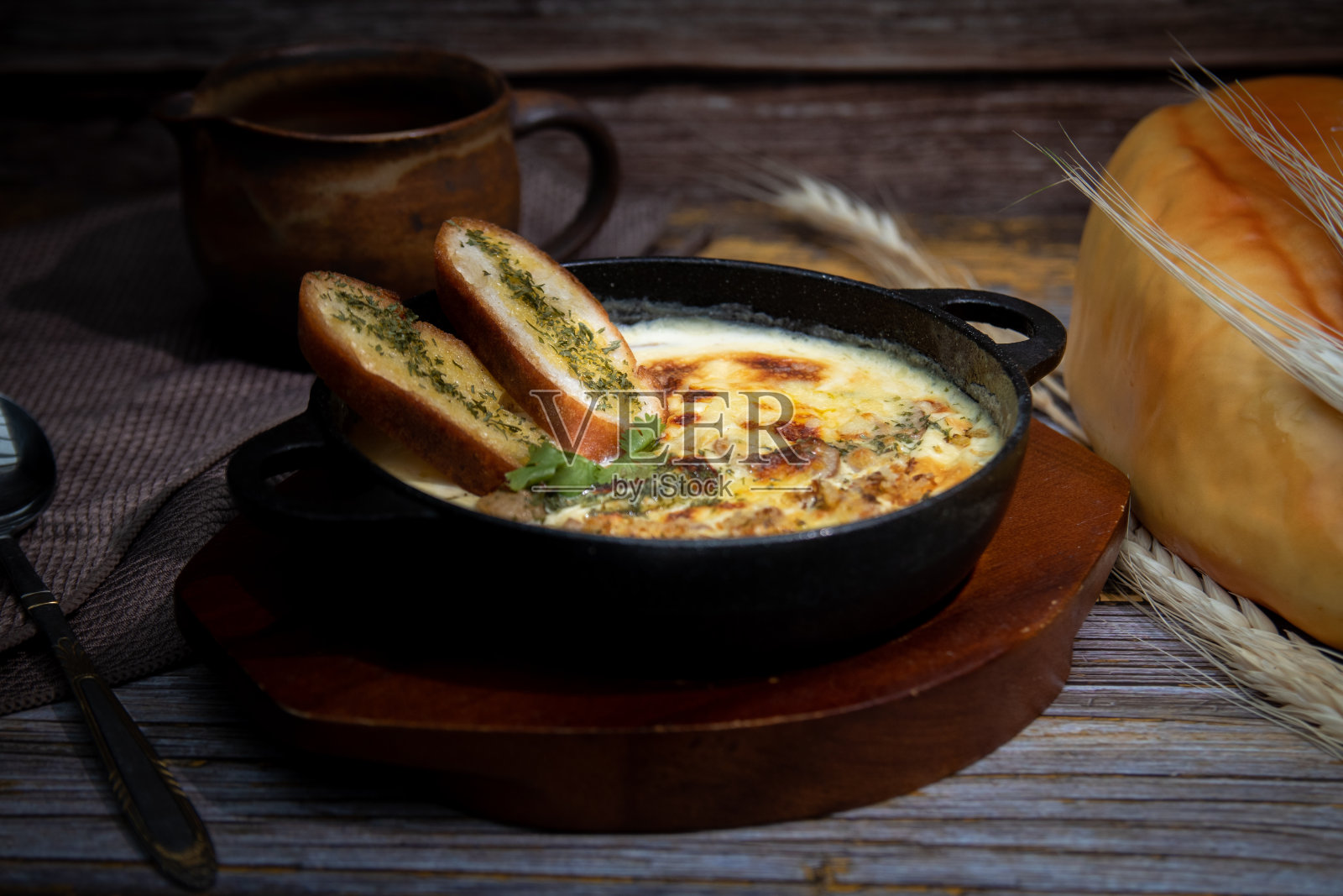 法式洋葱汤照片摄影图片