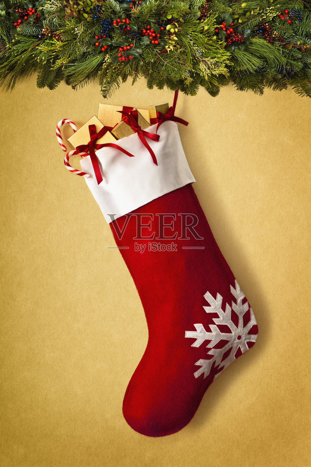圣诞袜和花环照片摄影图片