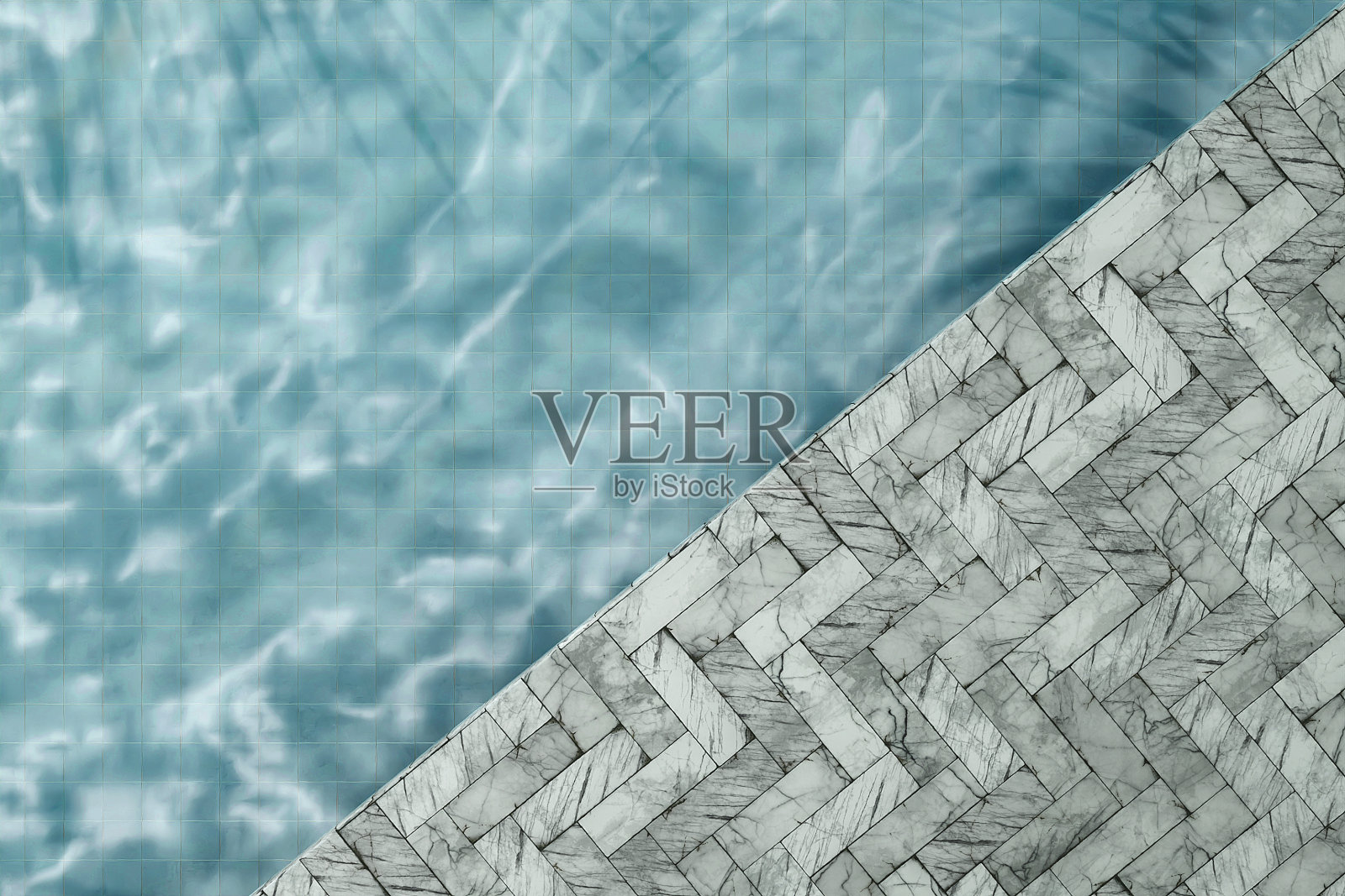 讲台站景大理石瓷砖与水的涟漪和热带产品的阴影显示顶视图照片摄影图片