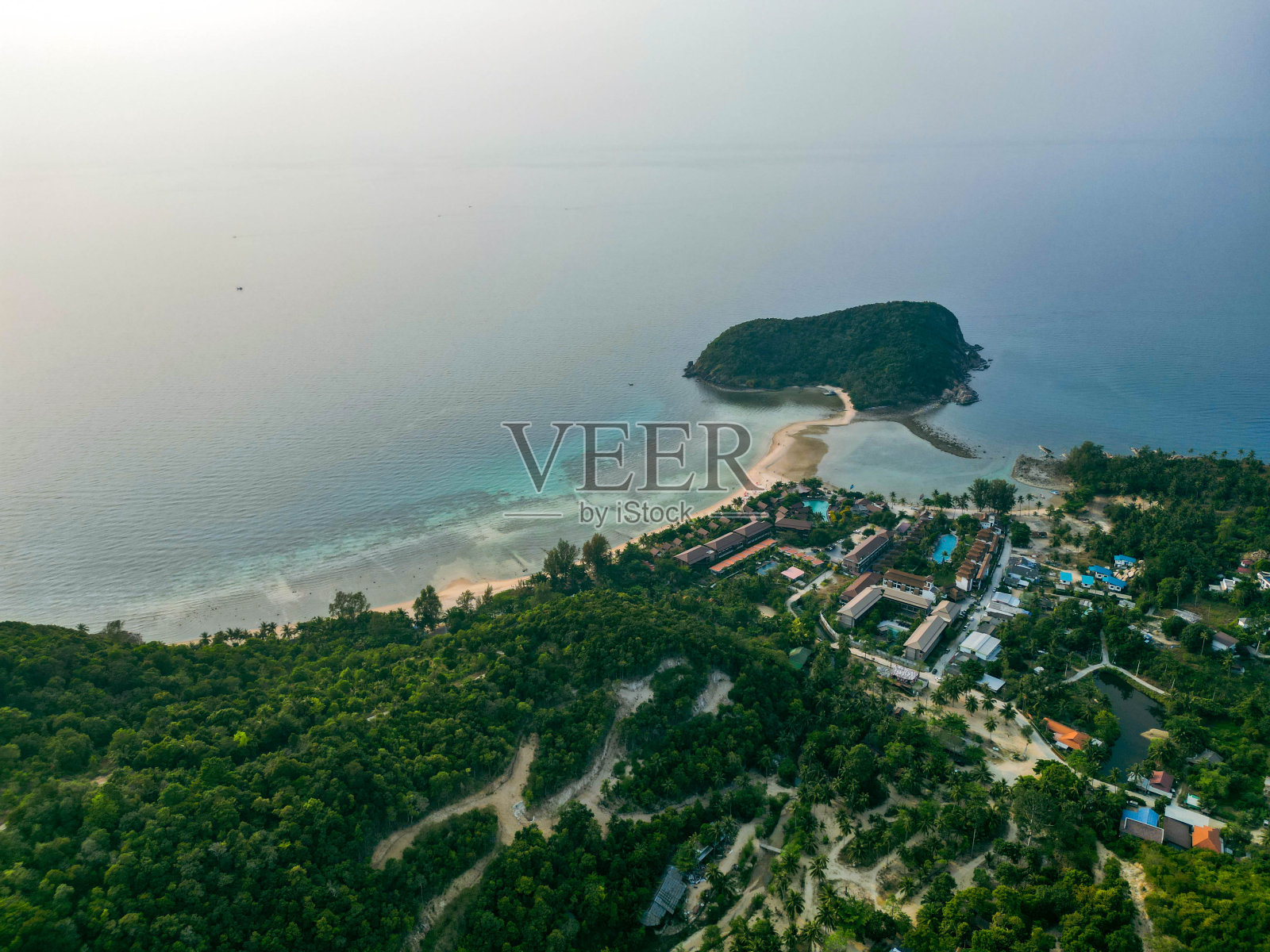 帕岸岛Mae Haad海滩的俯视图照片摄影图片