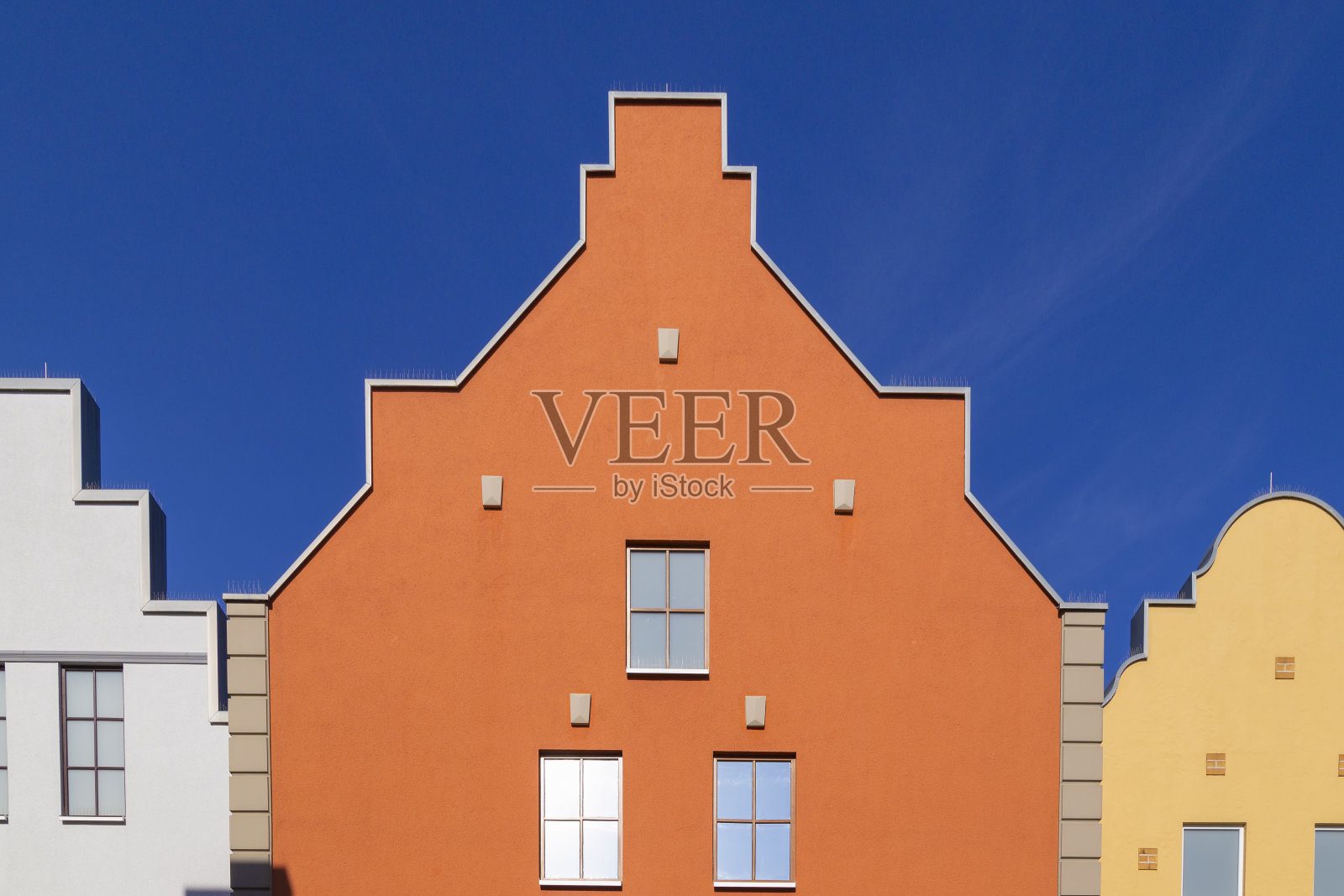 德国城市奥奇特鲁普的现代色彩外墙。照片摄影图片