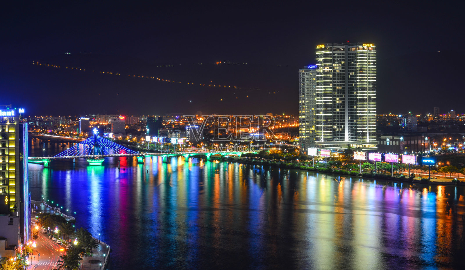 越南岘港市夜景照片摄影图片