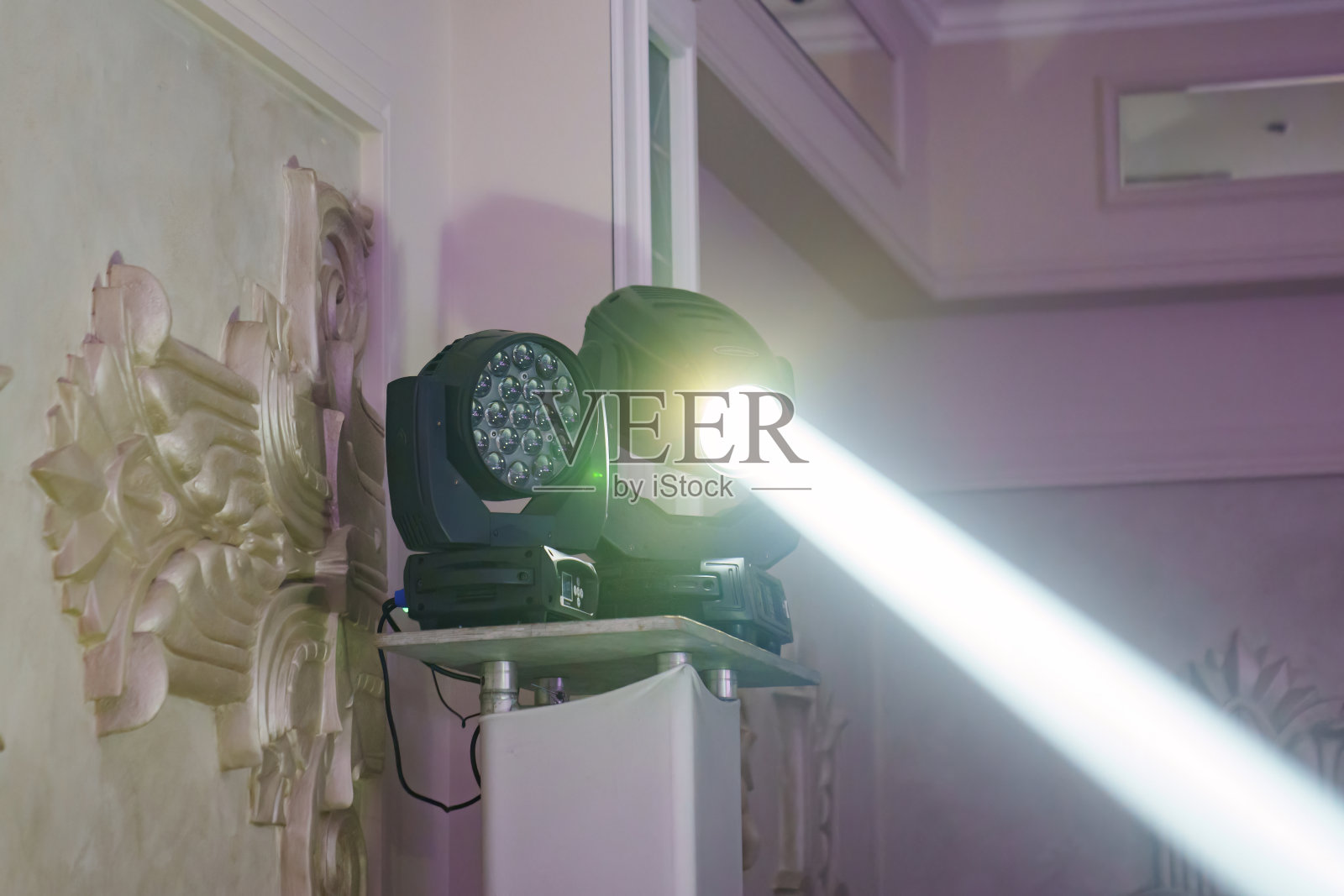 灯光灯光的灯光效果,与音乐同步。照片摄影图片