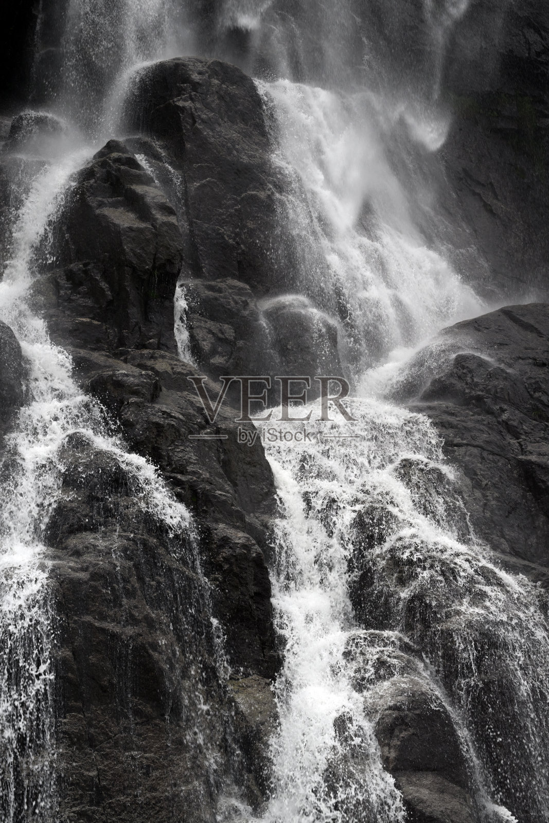 美丽的吕瑟峡湾瀑布照片摄影图片