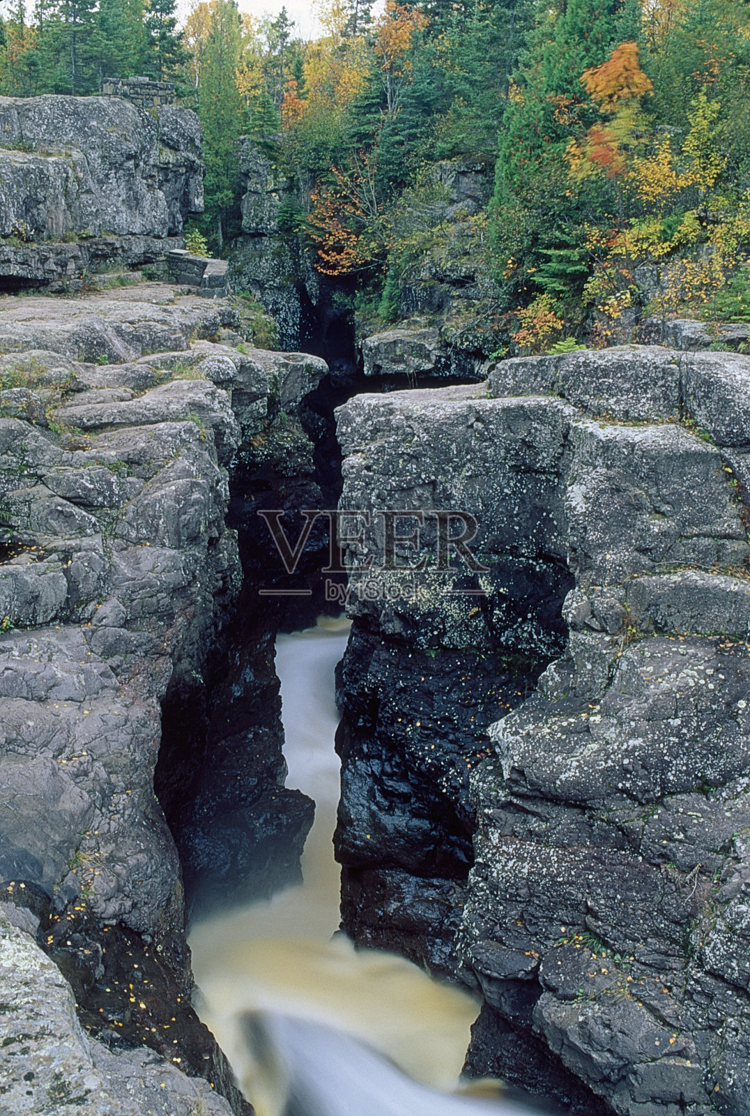 禁酒河州立公园,苏必利尔湖北岸,明尼苏达州照片摄影图片